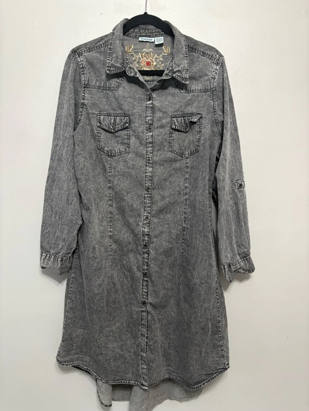 Nostalgia Gray 100% Cotton Denim Dress with Multicolor Floral Embroidery - Picture 5 of 9